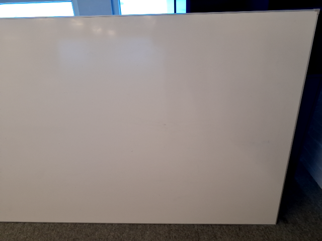 WhiteBoard (120 × 450) - 8028